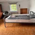 Haus Mit Terrasse&garten 度假居