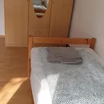 Haus Mit Terrasse&garten 度假居