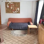 Haus Mit Terrasse&garten 度假居