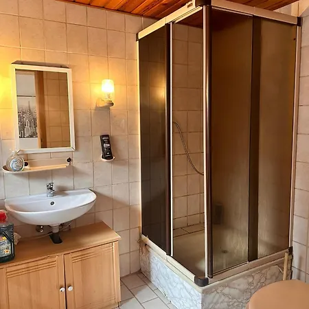 Haus Mit Terrasse&garten *